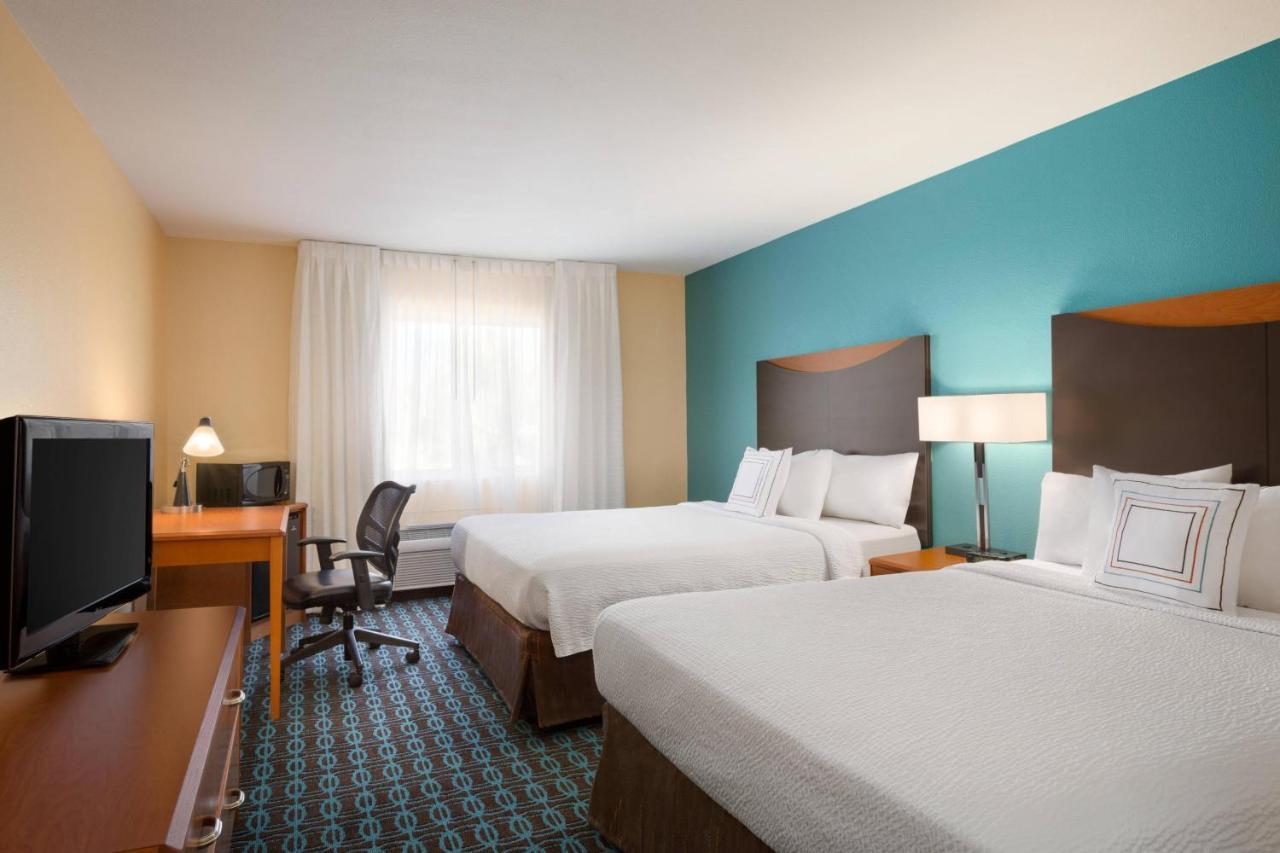Comfort Inn & Suites Westfield Exteriér fotografie