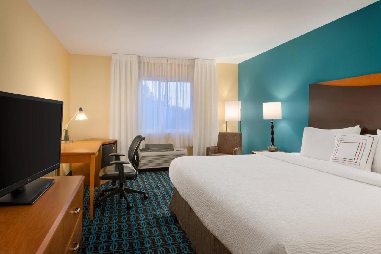 Comfort Inn & Suites Westfield Exteriér fotografie