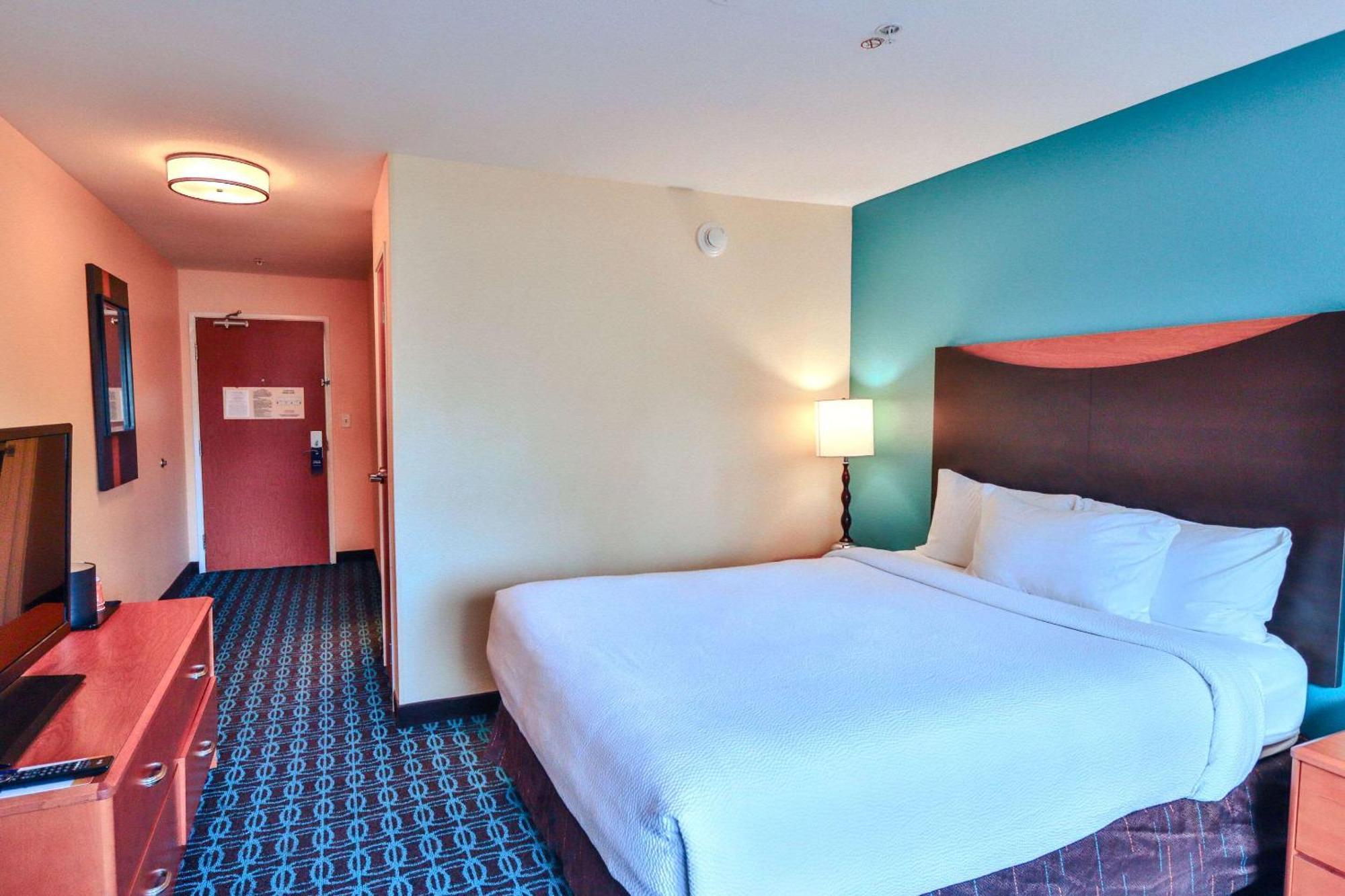 Comfort Inn & Suites Westfield Exteriér fotografie