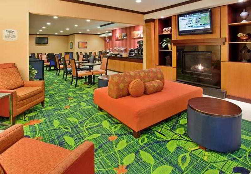 Comfort Inn & Suites Westfield Exteriér fotografie