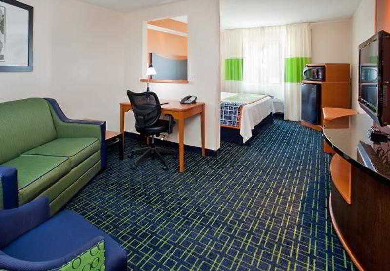 Comfort Inn & Suites Westfield Exteriér fotografie